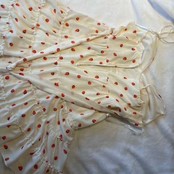 B. Smart like new dress beige color and size 11 with strawberry print. - Picture 7 of 7